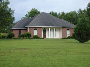 374 J C Bryant Rd, Hattiesburg, MS 39401