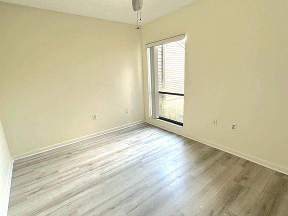 5th image of 7 Hembury Ln