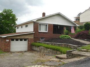 36 Circle Dr, Burgettstown, PA 15021
