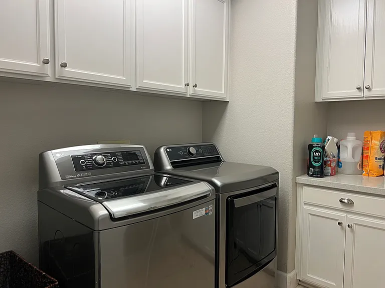 2526 Sanctuary Cir — Photo 19