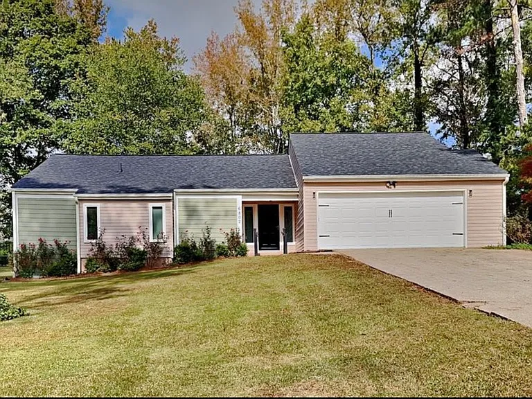 6802 Oakland Dr — Photo 1