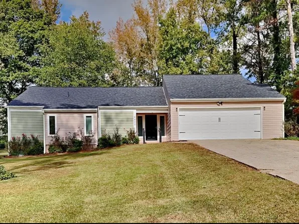 6802 Oakland Dr, Douglasville, GA 30135