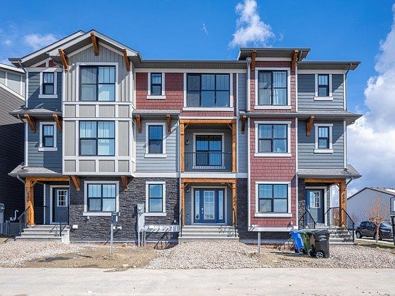 2nd image of 354 Alpine Ave SW