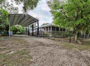 11 Surf Dr, Panacea, FL 32346