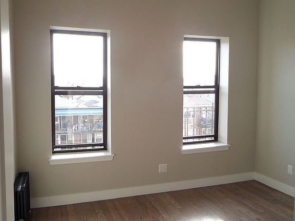 5th image of 4107 28th Ave #16