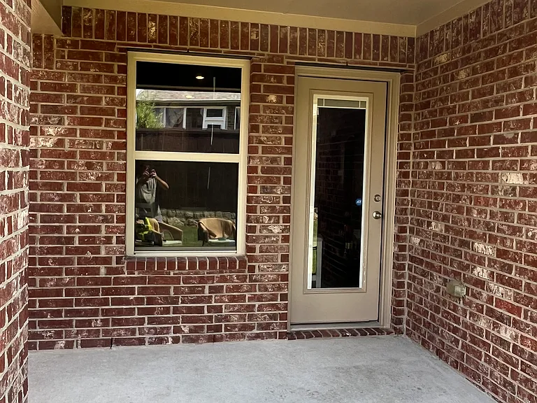 620 Carters Grove Dr — Photo 4