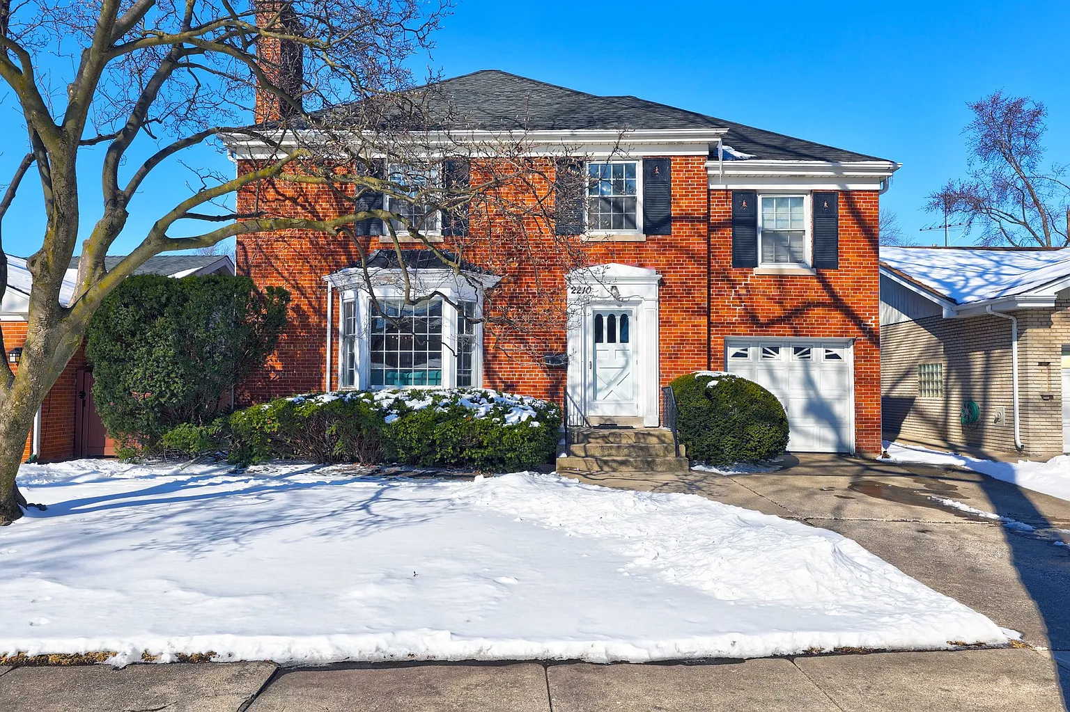 2210 Woodland Ave photo 1