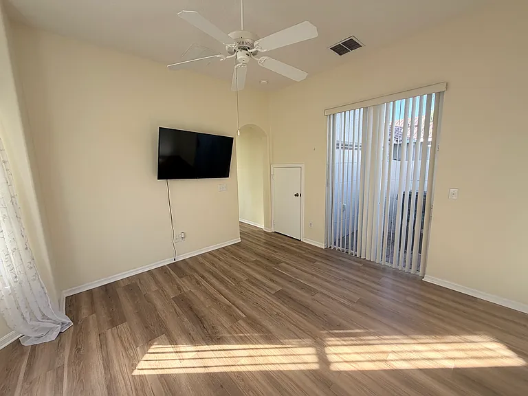 638 Brunello Dr — Photo 5