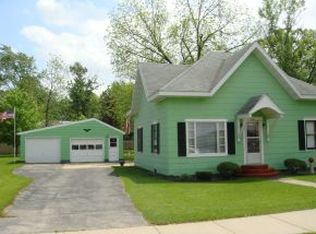 928 Depot St, Manawa, WI 54949