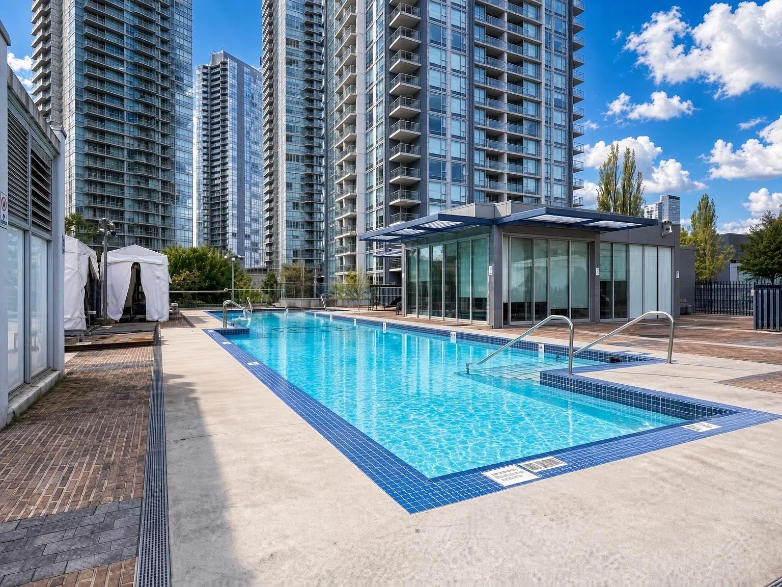 1 bed, 512 sqft, $1,800 — Photo 2