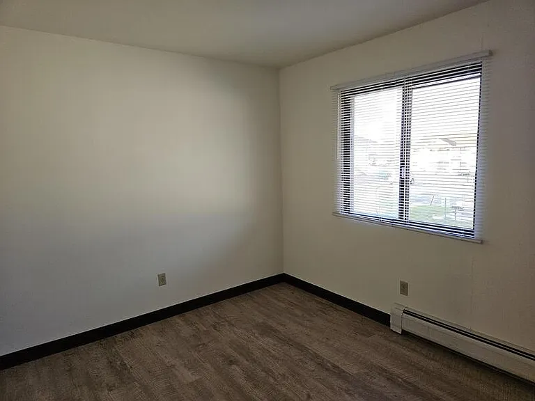 436 Sullivan St #10 — Photo 13