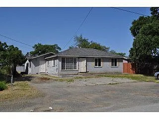 13145 Lincoln Ave photo 1