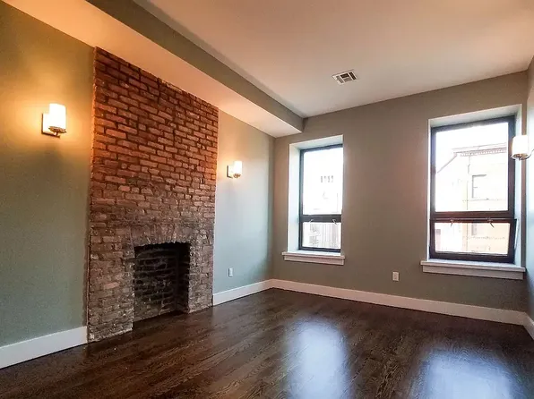 15 Brooklyn Avenue image 1 of 14