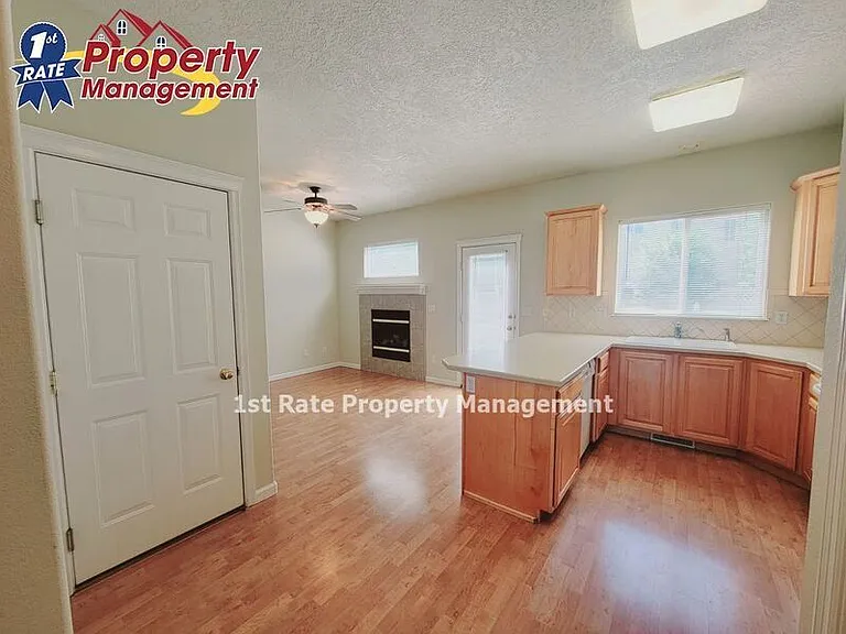 1877 W Nez Perce St — Photo 2