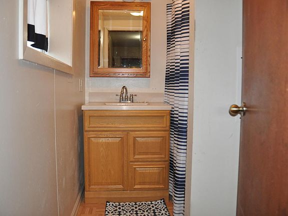 5th image of 303 W Menage Ave