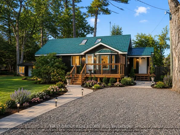 29 Edgewood Dr, Kawartha Lakes, ON K0M 1N0