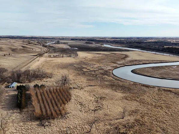 County Road 11, Parkston, SD 57366