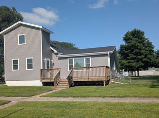 933 S 25th St, Fort Dodge, IA 50501