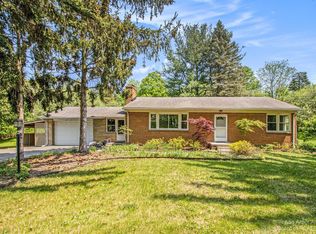 2318 Newport Rd, Ann Arbor, MI 48103