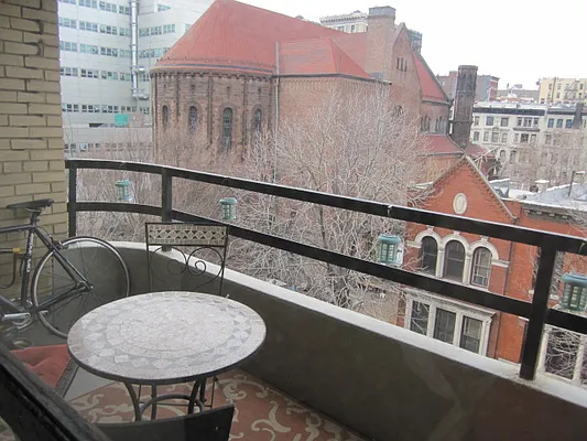 Rented by City Connections Realty | media 9