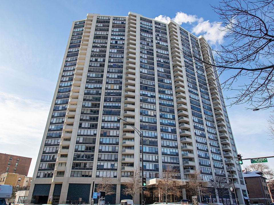 1st image of 3930 N Pine Grove Ave APT 2107