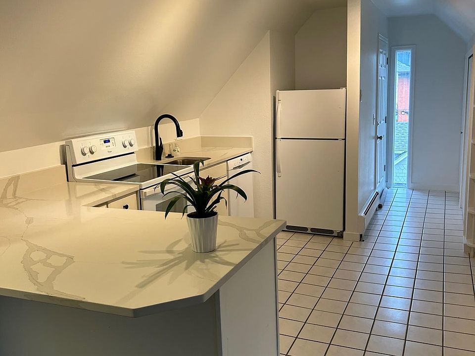 1st image of 1400 N Humboldt St APT C