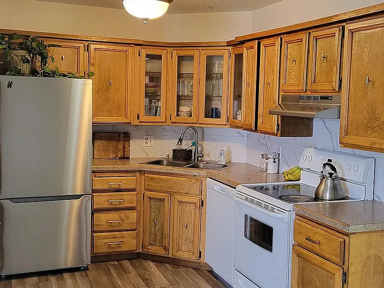 2412 1/2 Hidden Valley Dr #2 — Photo 3