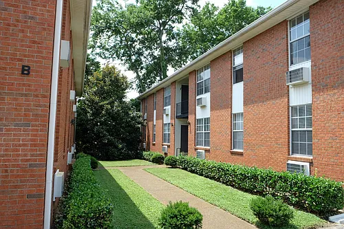 2530 Sharondale Dr #B7 Photo 1