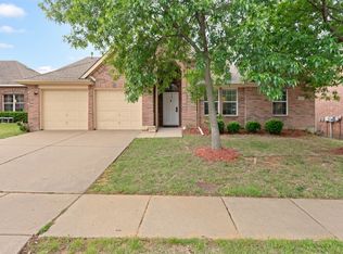 2808 Pinto Dr, Denton, TX 76210