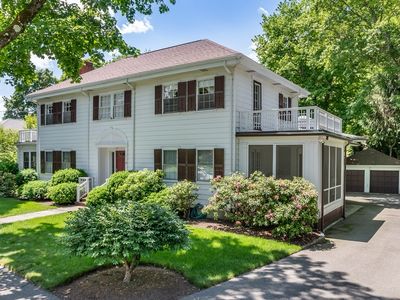 33 Risley Rd, Newton, MA, 02465