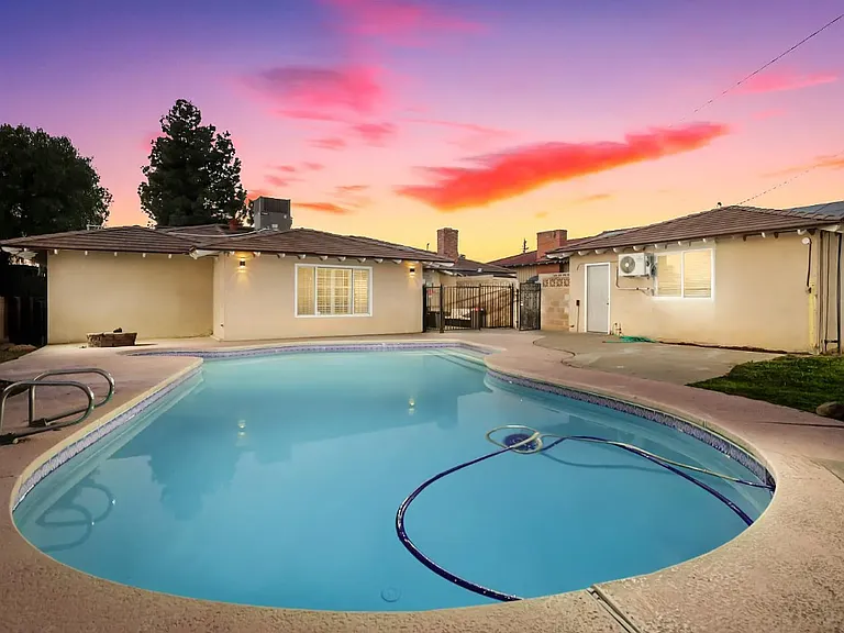 3531 Country Club Dr — Photo 22