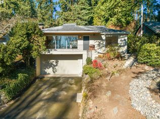 909 SW Cheltenham St, Portland, OR 97239