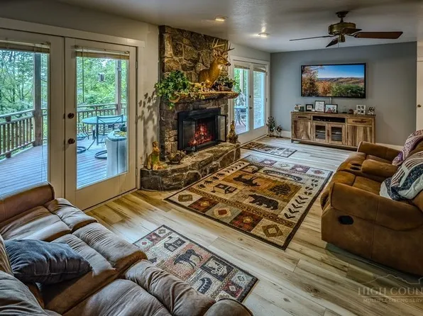 136 Hornbeam Road, Beech Mountain, NC 28604