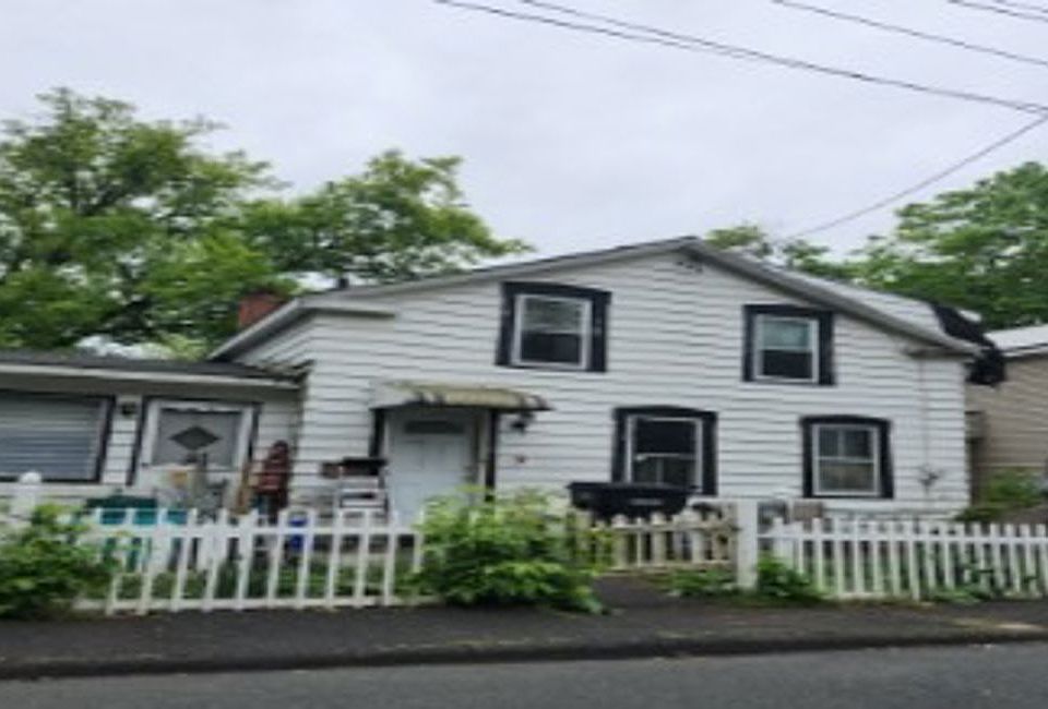 1st image of 3 Mechanic St