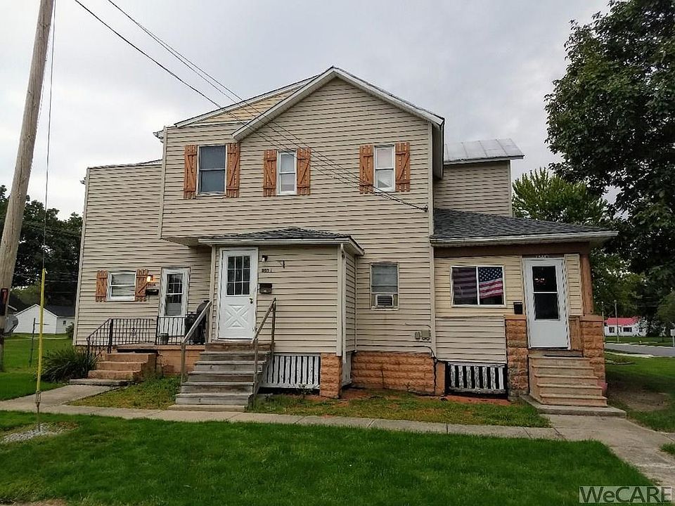 2nd image of 805 E 2nd St #10