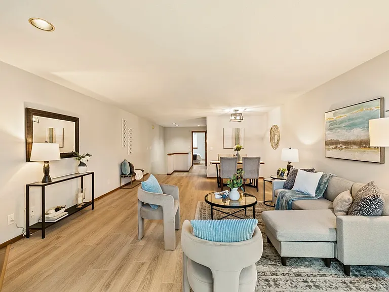 2350 10th Ave E #227 — Photo 5