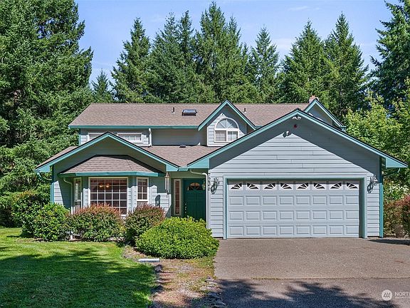 2nd image of 7236 Lovely Lane NE