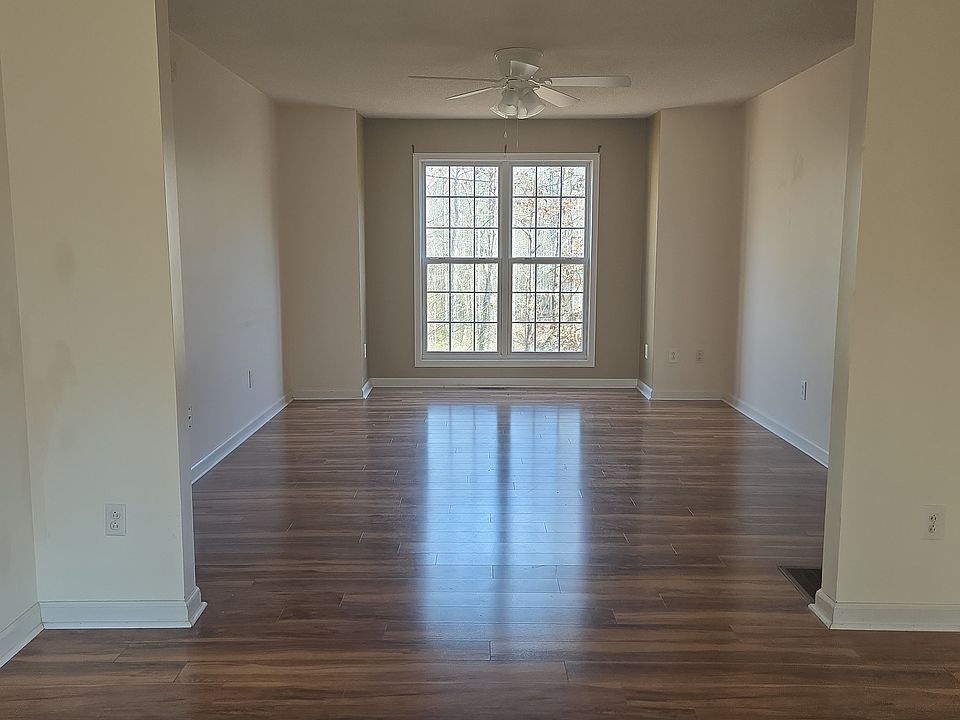 1st image of 221 Eden Woods