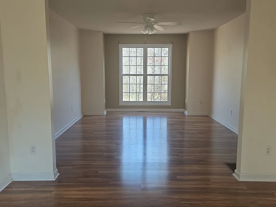 221 Eden Woods