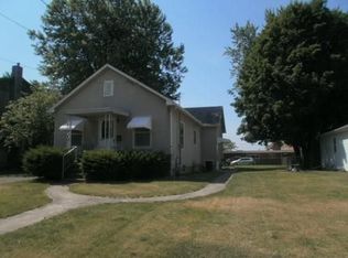 1520 7th St, Peru, IL 61354