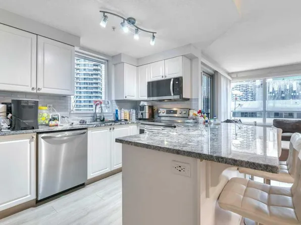 683 E 10th St SW #701, Calgary, AB T2P 5G3