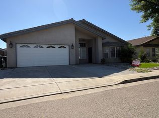 1040 N Sumter Ct, Visalia, CA 93292