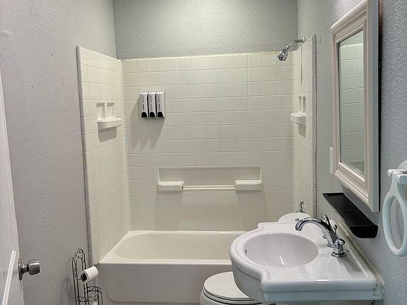 5th image of 2225 W Olmos Dr Unit 2