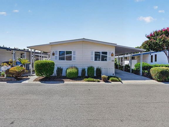 3rd image of 12 Quail Hollow Dr #12