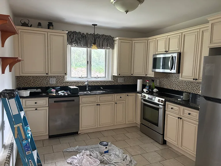 601 Linden Cir — Photo 10