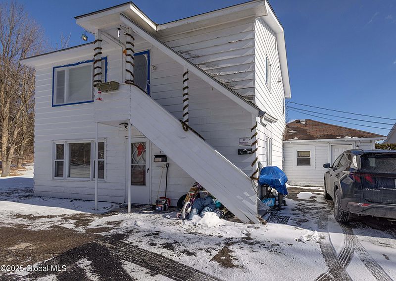 4th image of 104-106 Bridge Street