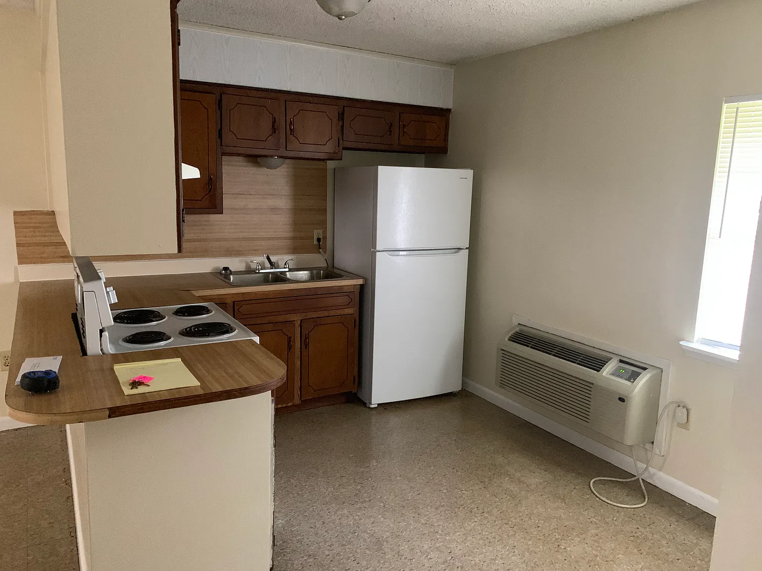 1 bed, 640 sqft, $730 — Photo 4