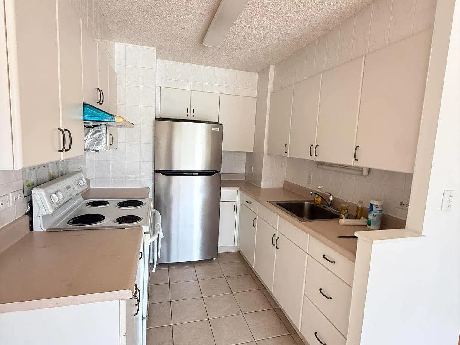 2 bed, 795 sqft, $2,600 — Photo 2