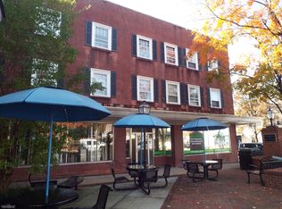 2 S Market St APT 203, Elizabethtown, PA 17022