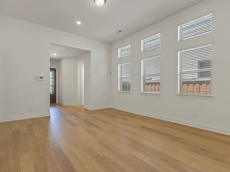 9105 Buckeye Bnd — Photo 9